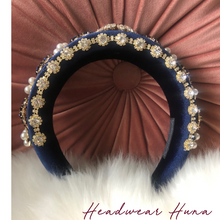 Load image into Gallery viewer, Duchess Headband